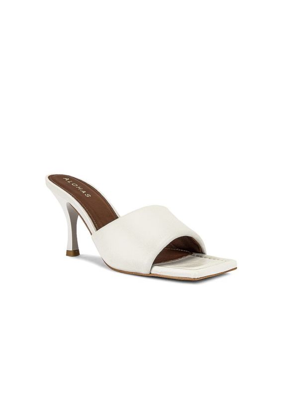 Alohas Puffy White