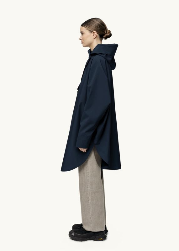 BLÆST Bergen Poncho Deep Sea
