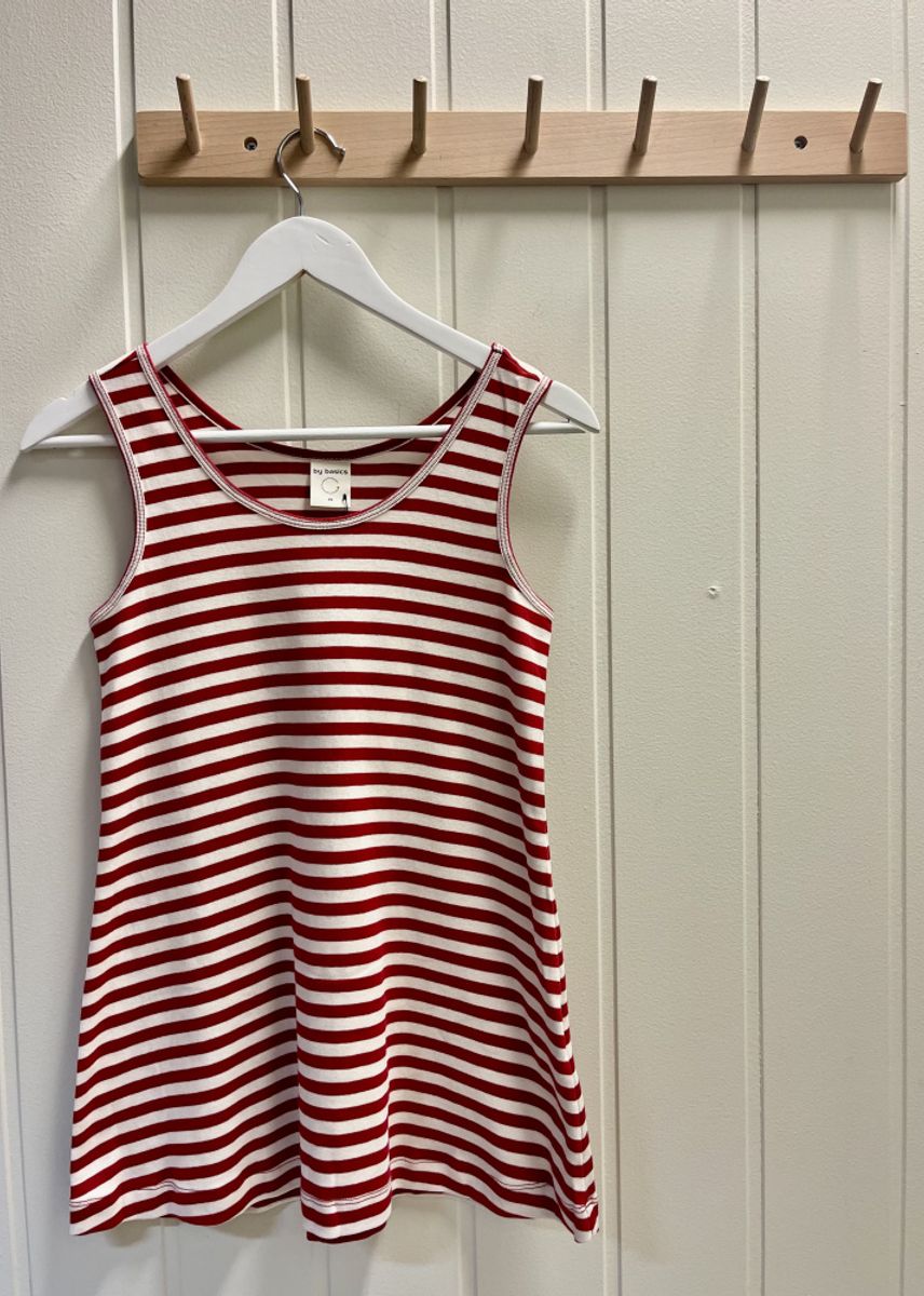 by Basics Singlet Raw White / Brick Red 