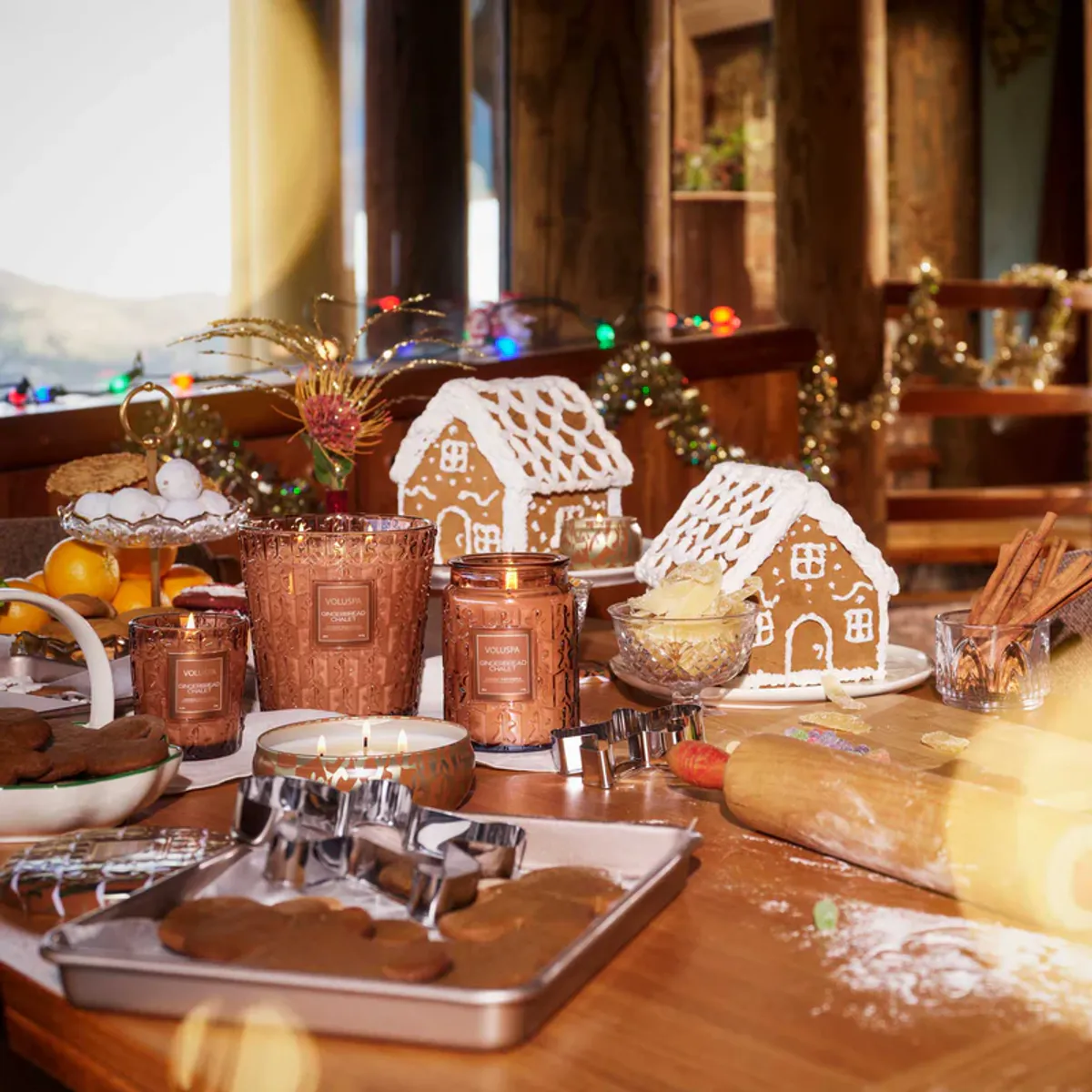 Voluspa Duftlys Gingerbread Chalet Large Jar Candle 100T